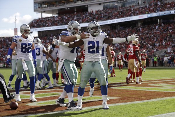 102616_Ezekiel-Elliot_AP