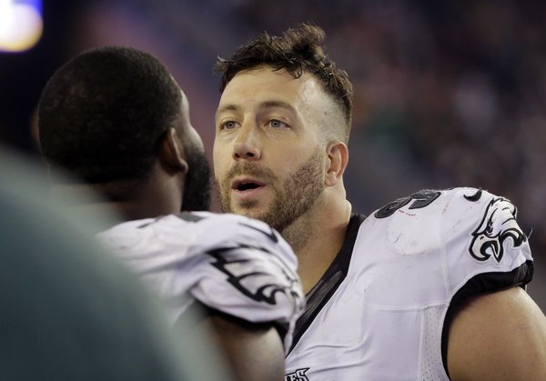 123015_Barwin-Eagles_AP