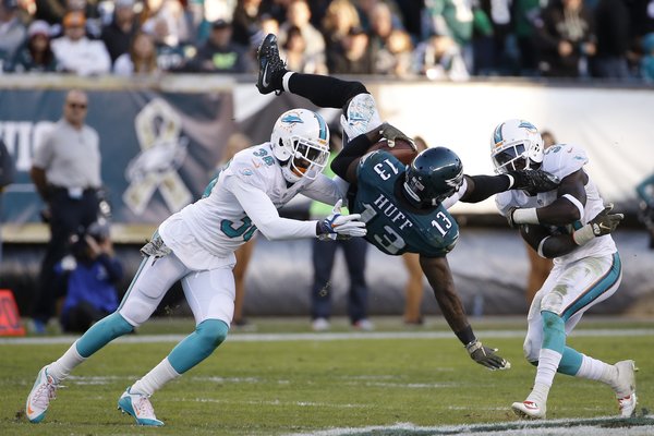 111515_Huff-Dolphins_AP