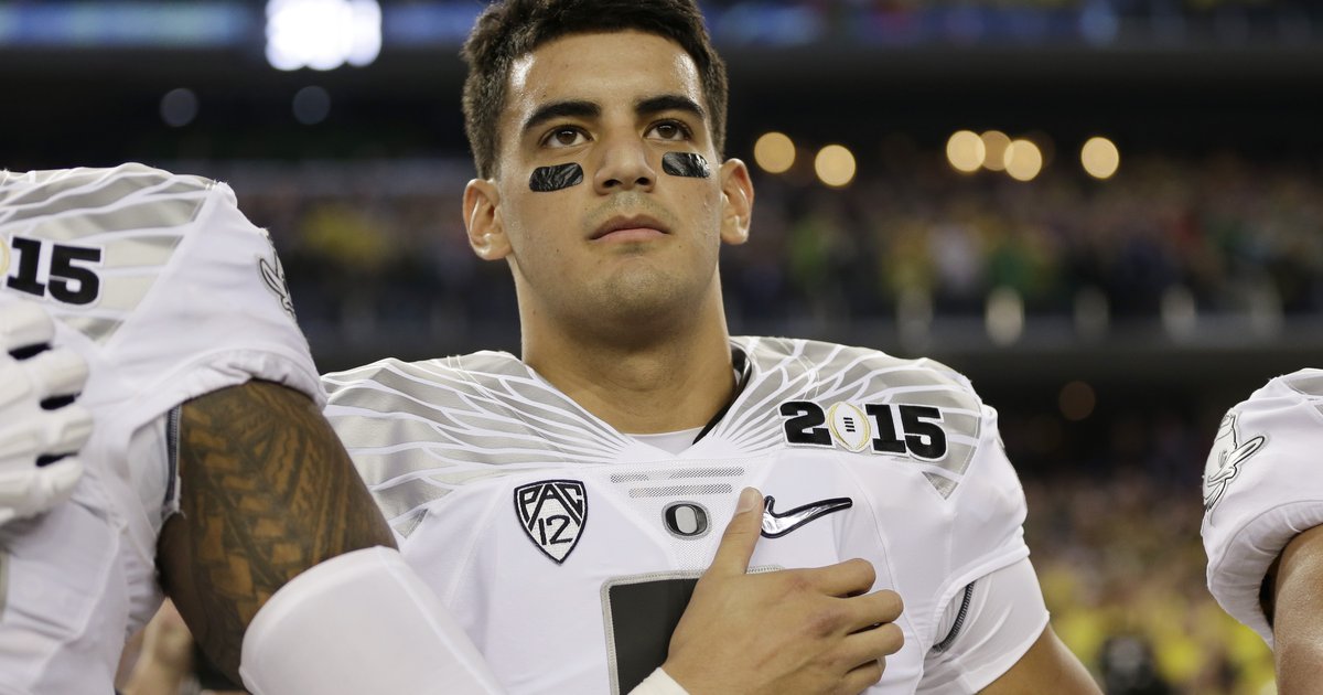 Marcus Mariota officially a Philadelphia Eagle