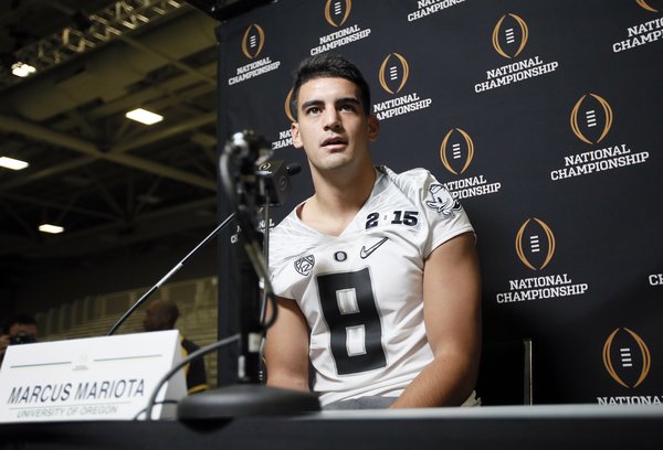 021915MarcusMariota