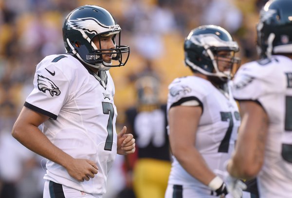 081916_Eagles-Bradford_AP