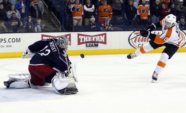 032216_Flyers-Schenn_AP