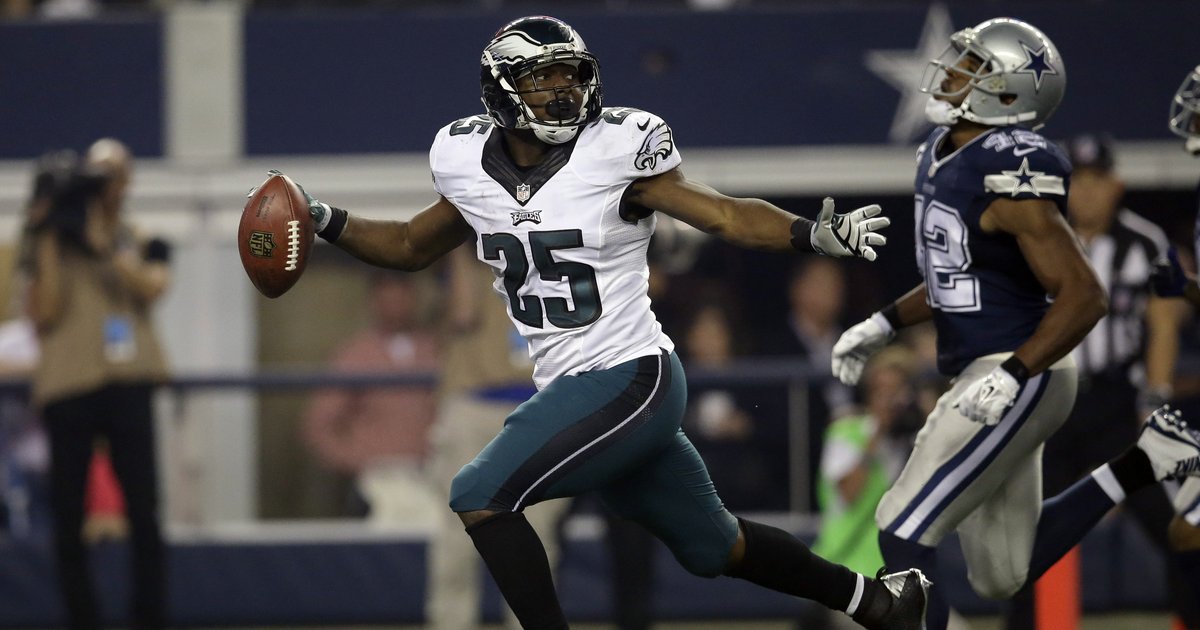 LeSean McCoy continues feud with Kiko Alonso: 'His dad probably wishes I  was his son'