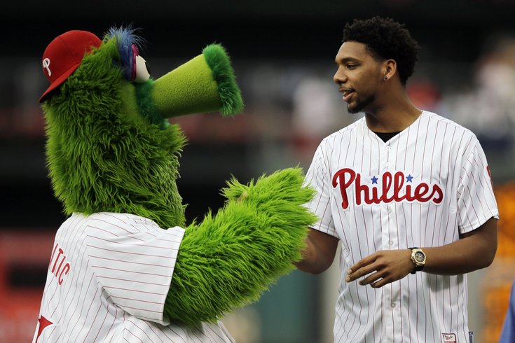 WATCH: Sixers top pick Jahlil Okafor throws out first pitch at