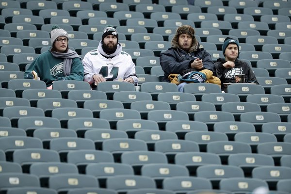 070717EaglesFans