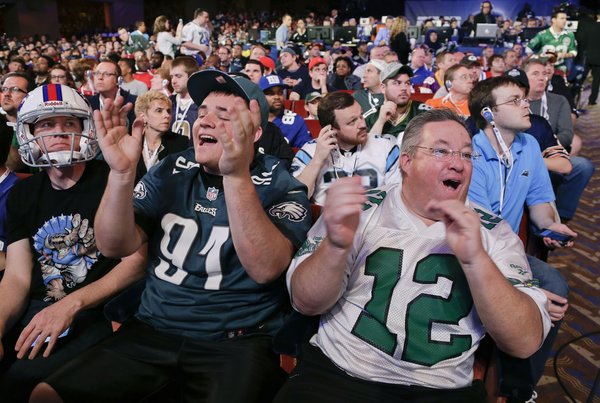 010316EaglesFans