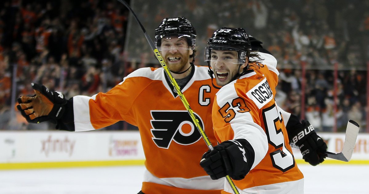 Philadelphia Flyers: Wayne Simmonds deserves recognition from fans