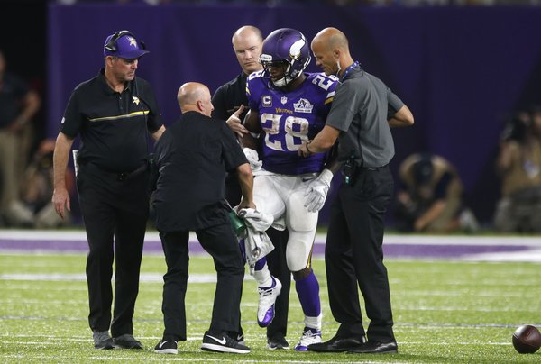 092116AdrianPeterson