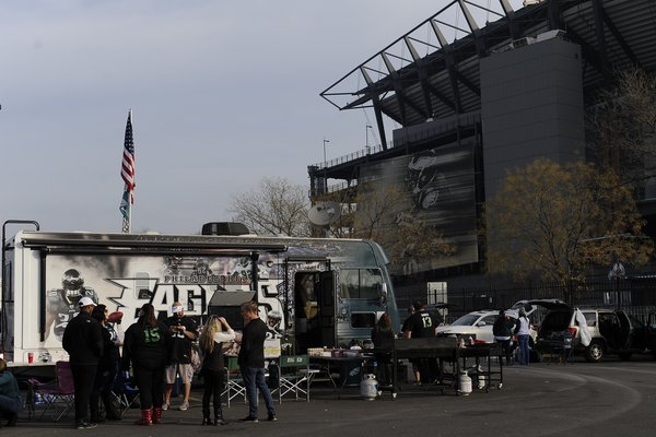 121615EaglesFans