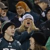 010516EaglesFans