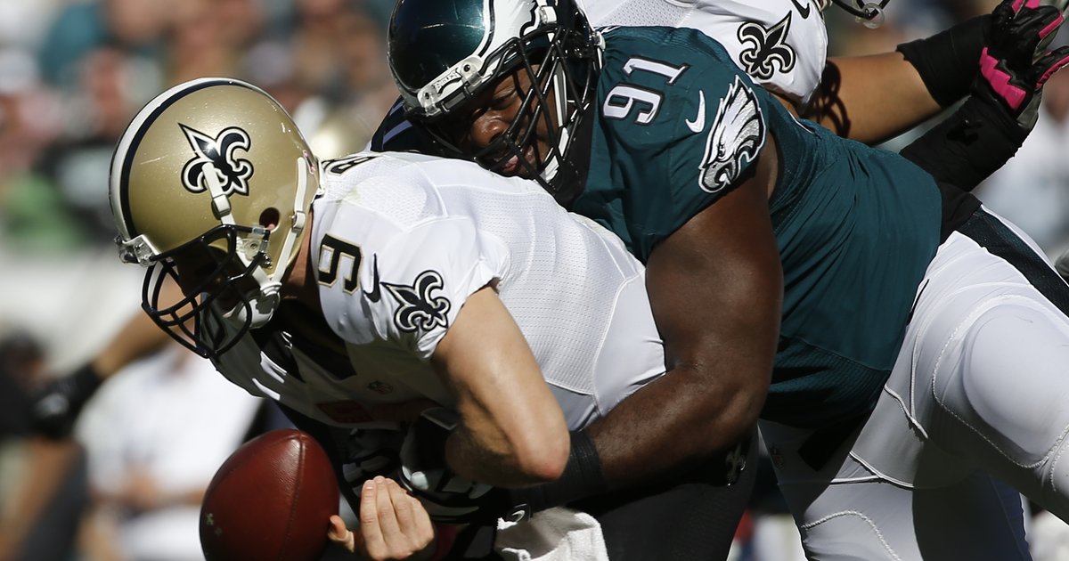 Saints slammed by Eagles, lose 39-17