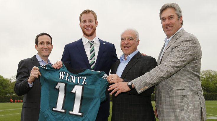 050416CarsonWentz