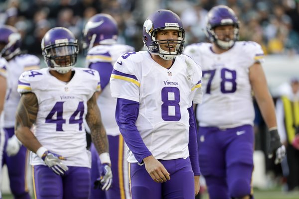 102516SamBradford