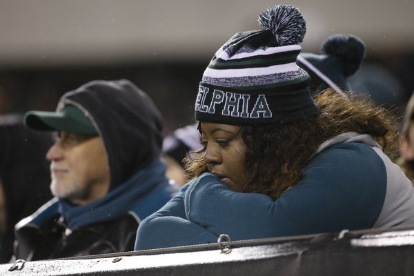 122816EaglesFans