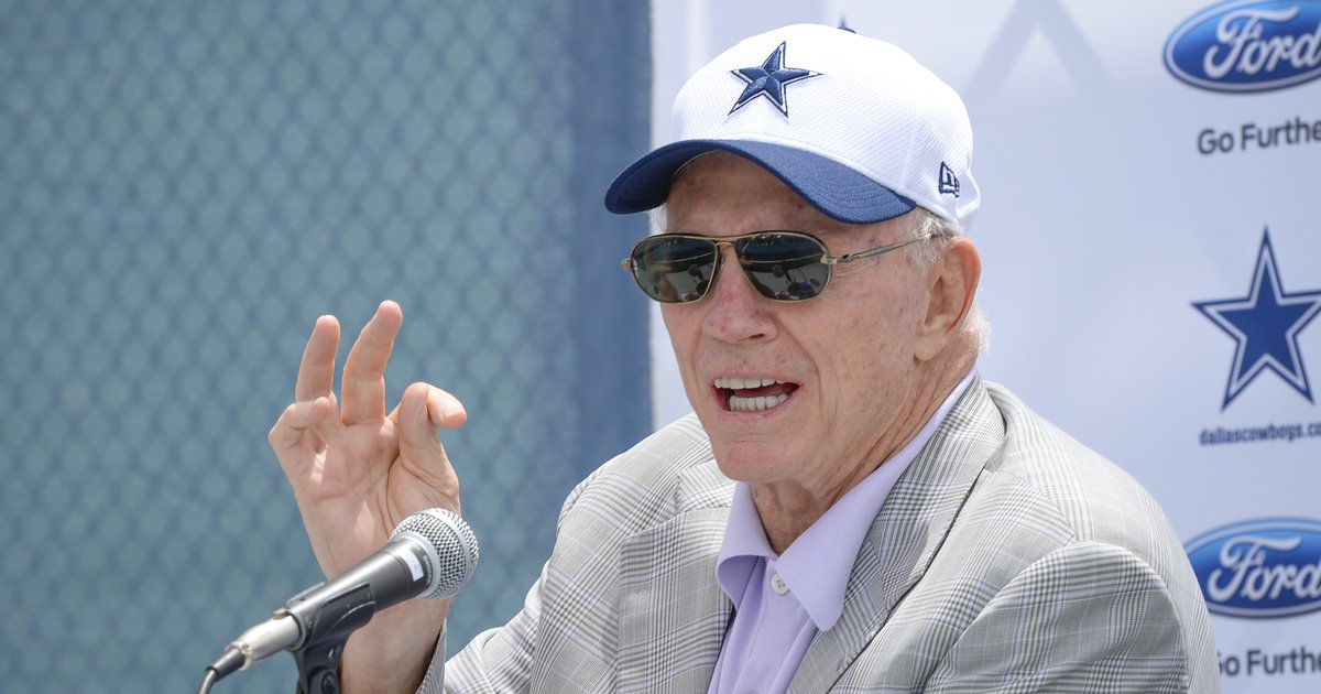 Cowboys' Jerry Jones drops head-scratching take on Dallas' kicker