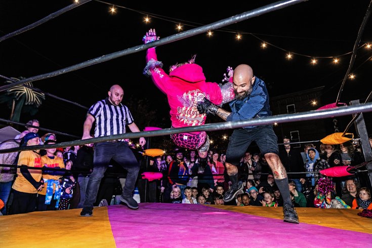 WEIRDO - Awful Wrestling