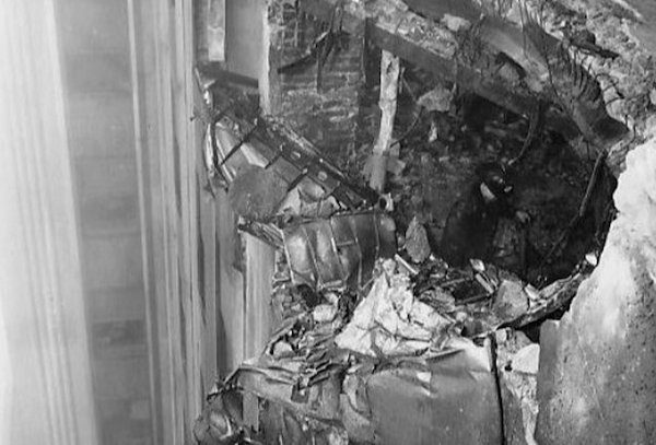 70 Years Ago Today U S Bomber Crashed Into World S Tallest Building Phillyvoice