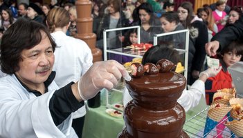 Chocolate Fountain at The Chocolate Expo © Chuck Fishman.jpg