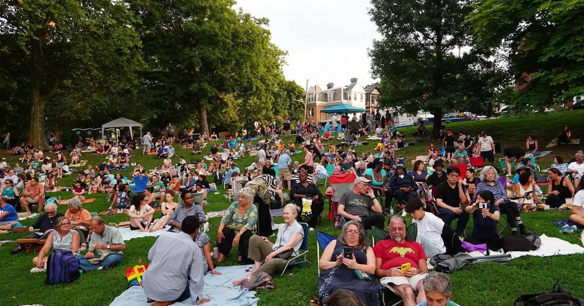 Free outdoor ‘Hamlet’ returns to Clark Park with four actors sharing the lead role Free outdoor ‘Hamlet’ returns to Clark Park with four actors sharing the lead role