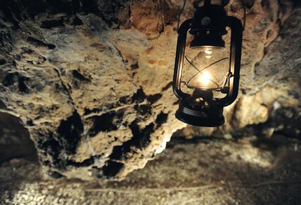 03232015_CrystalCave