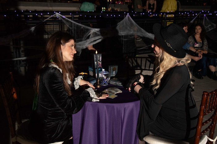 Ravens on the Rooftop tarot.jpg