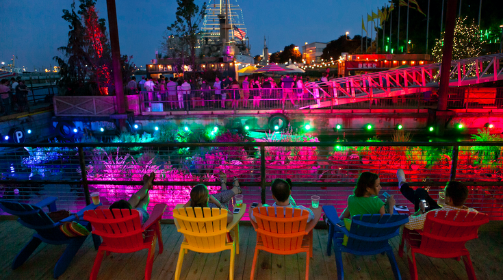 Spruce Street Harbor Park