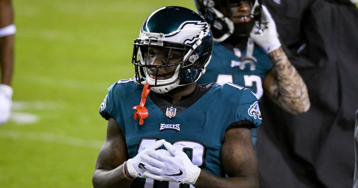 Philadelphia, Pennsylvania, USA. 21st Dec, 2021. Philadelphia Eagles wide  receiver Jalen Reagor (18) in action during the NFL game between the  Washington Football Team and the Philadelphia Eagles at Lincoln Financial  Field