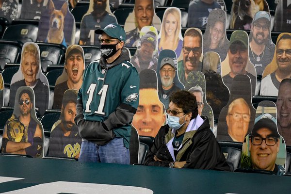 Eagles_Cowboys_fans_15_Week8_Kate_Frese_11022013.jpg