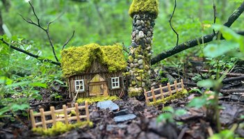 FairyHousesMaeAxelrod (5).jpg