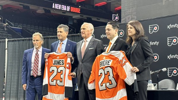 Flyers-Briere-Jones-Introduction-May-12-2023-NHL.jpeg