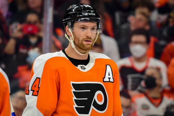 Flyers-Canucks-Sean-Couturier-4-Kate-Frese_101521-175.jpg