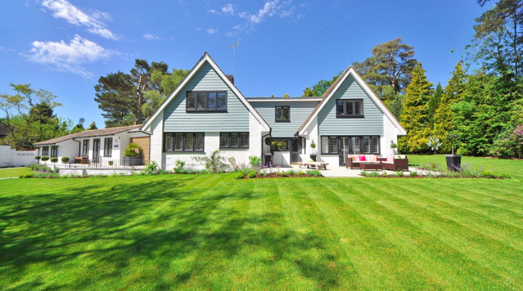 Luxurious Home in the suburbs
