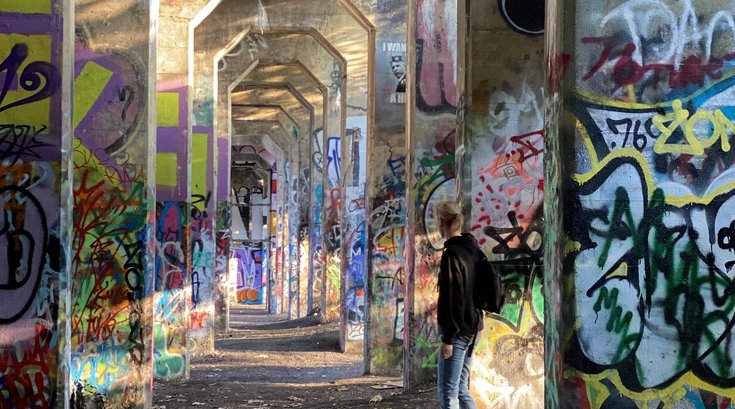 Graffiti Pier collapse