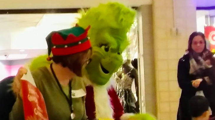 121916_Grinch
