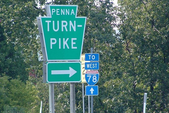 Pennsylvania Turnpike Sign Wikipedia Commons