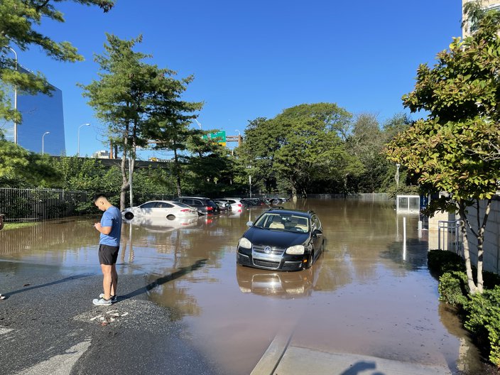 90921 Park Towne Place parking lot flooded