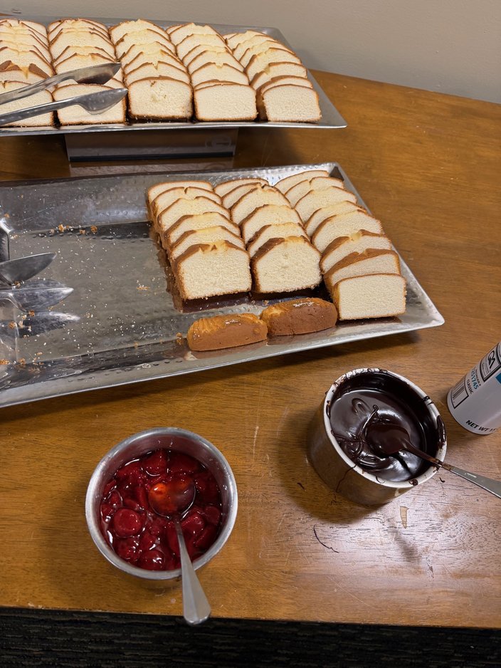 112225PackersPoundCake