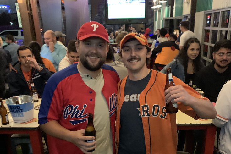 Phillies-fans-Houston-world-series