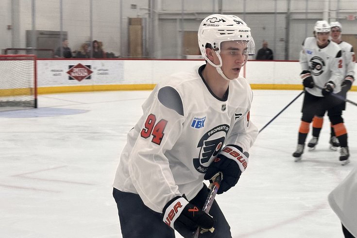 Porter-Martone-Flyers-Deve-Camp-Drill-7.2.25-NHL.jpg