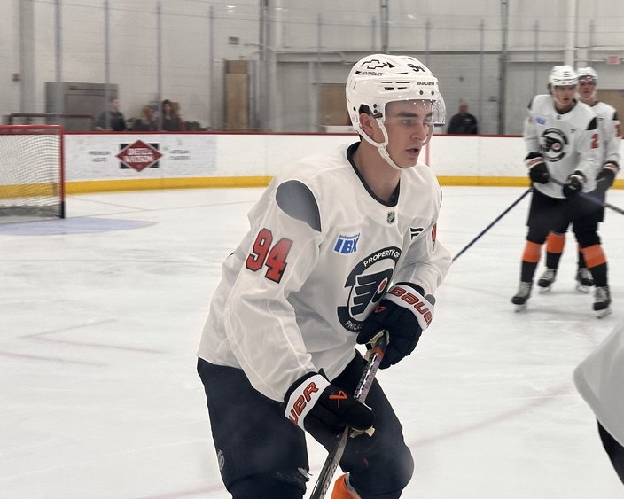 Porter-Martone-Flyers-Deve-Camp-Drill-7.2.25-NHL.jpg