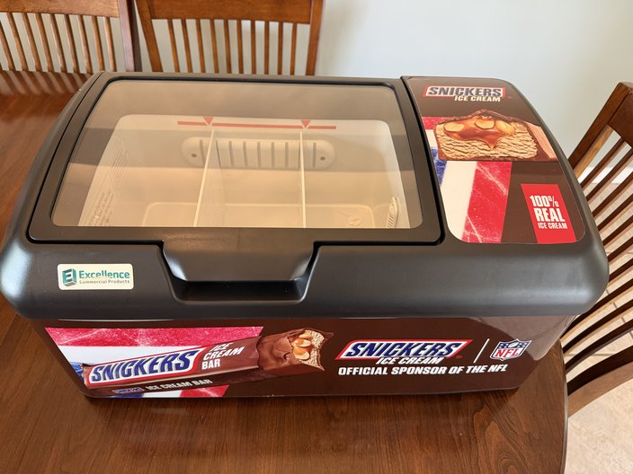 082326Snickers