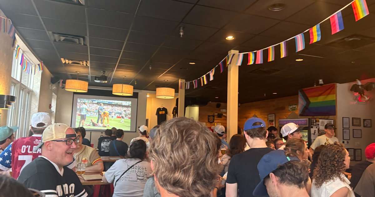 Scenes from Philly bars: Soccer fans pack pubs to watch Team USA's victory over Australia