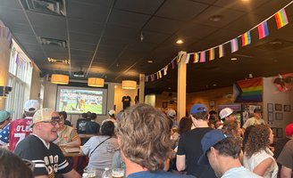 World Cup crawl Human Robot