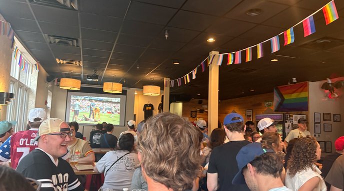 World Cup crawl Human Robot