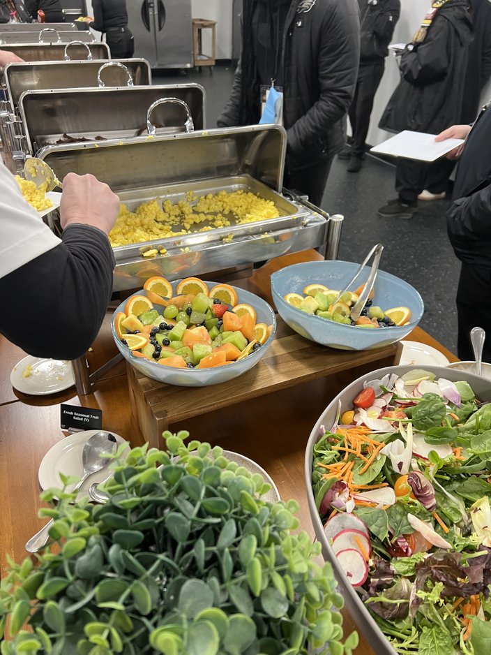 090425CommandersSpread