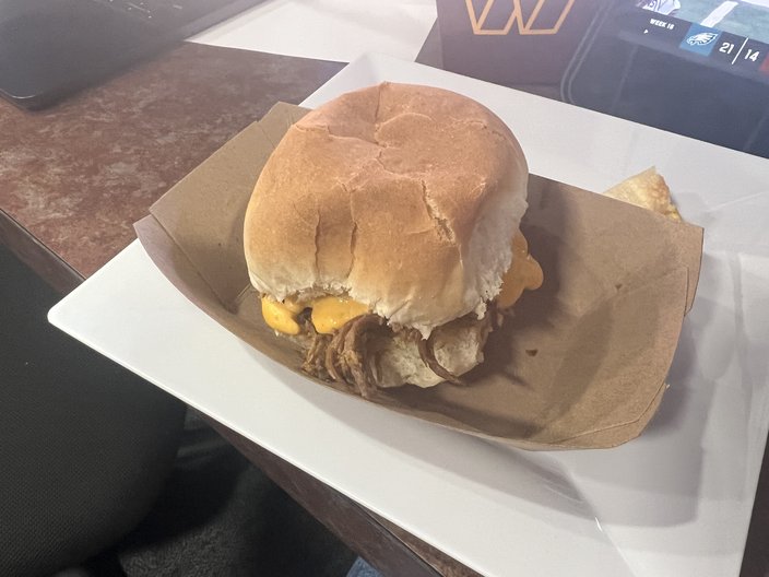 090425CommandersBeef