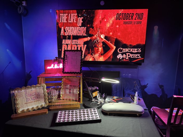 taylor swift listening party 2