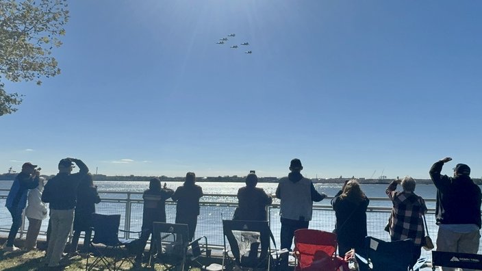 navy homecoming parade