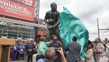 Joe Frazier statue